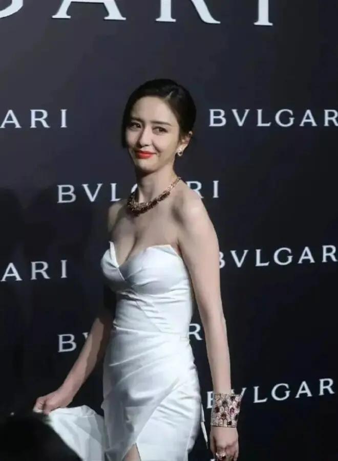 离婚5年形影不离!佟丽娅难寻新伴侣,换谁心里都膈应