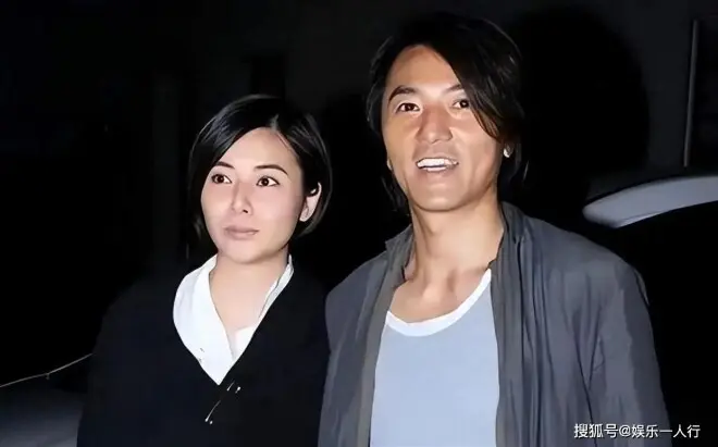 隐居日本三年后回流香港？郑伊健夫妇筲箕湾拼桌吃15块鱼蛋粉！蒙嘉慧脸圆了