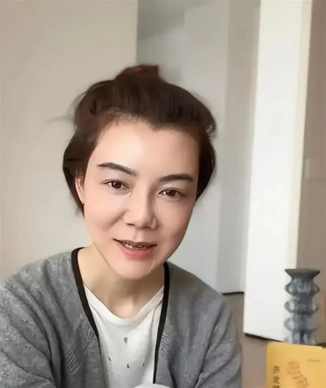 车晓谈前夫:除了我妈他最爱我,但他的爱令我无法承受