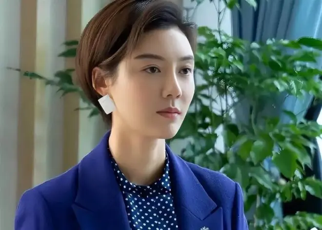 车晓谈前夫:除了我妈他最爱我,但他的爱令我无法承受