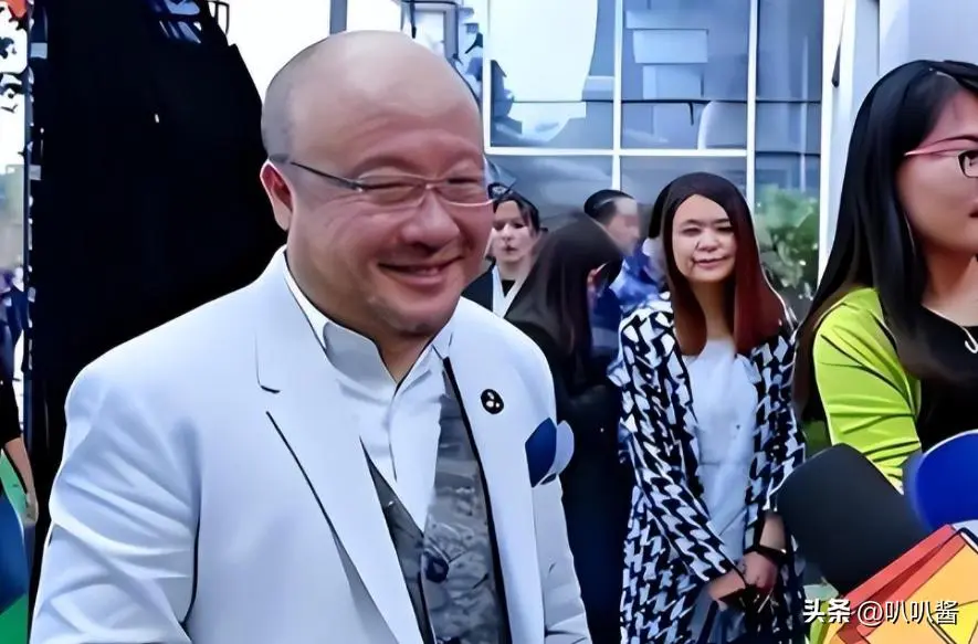 中国首例1000亿骗局！上百万人血本无归，凶手却每天花两万养情妇