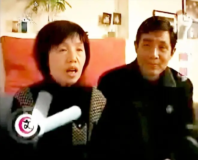 陆毅的白发母亲：丈夫意外离世她很自责....