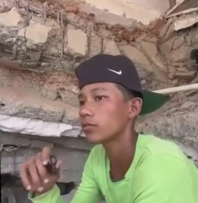 兄弟经历委国地震丧母 赴哥伦比亚找父亲再遇强震