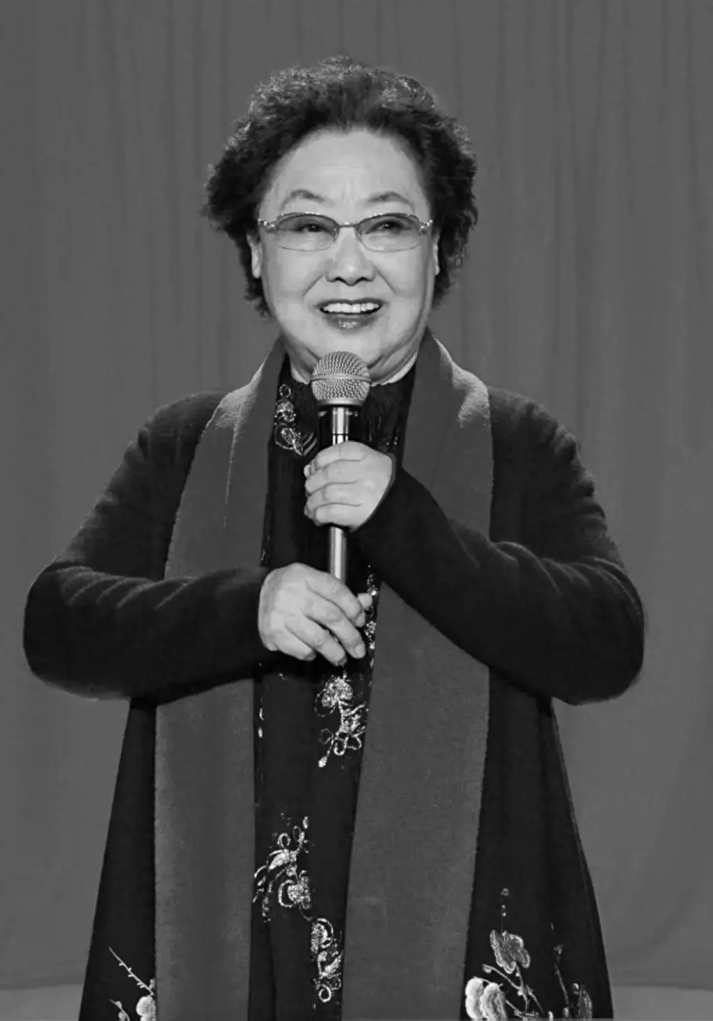 “人民艺术家”郭兰英逝世，享年97岁