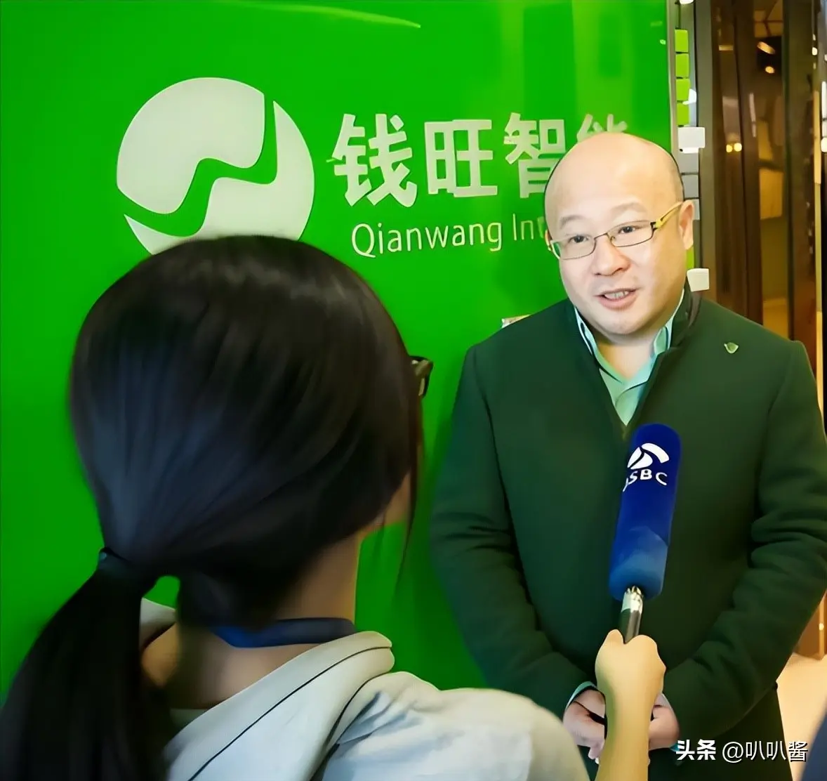 中国首例1000亿骗局！上百万人血本无归，凶手却每天花两万养情妇