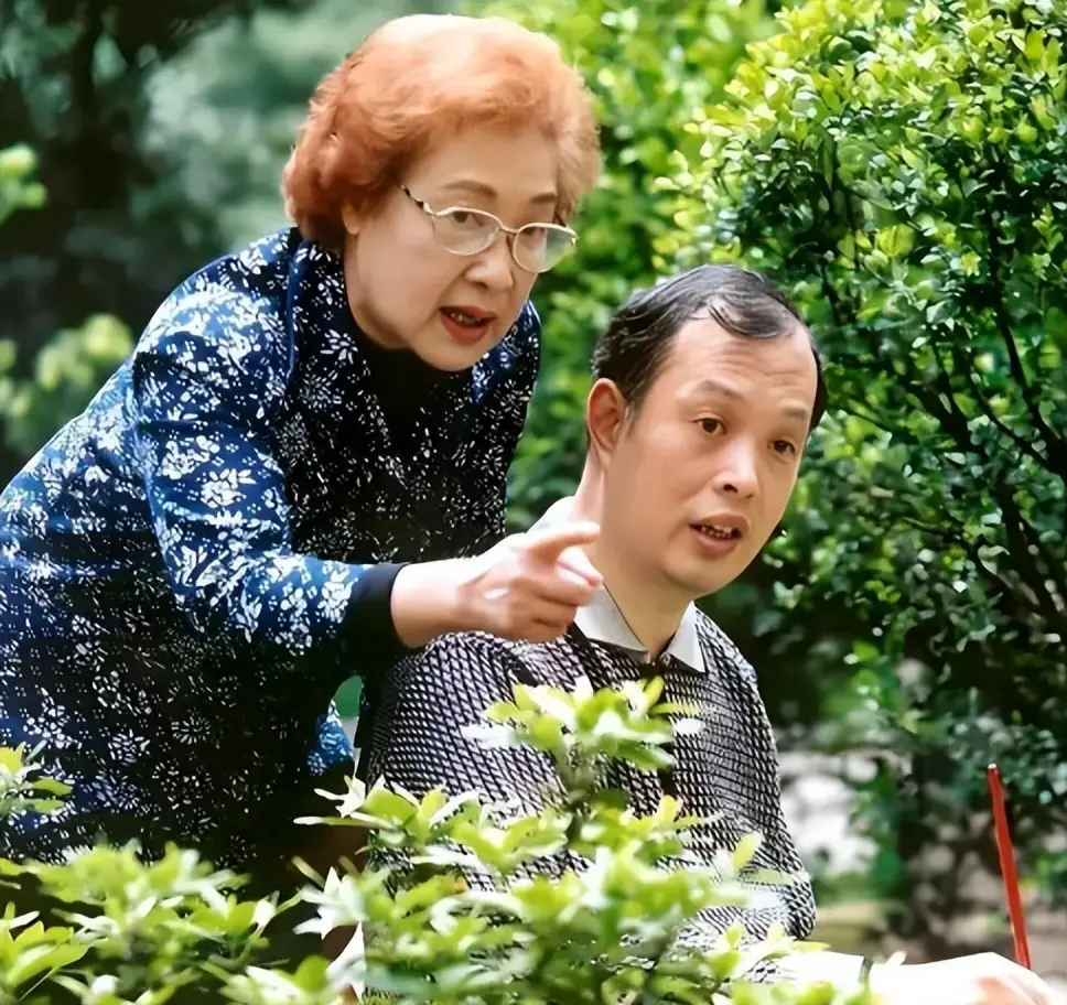 常香玉、秦怡、郭兰英都走了，中国四大人民艺术家，只有她还活着