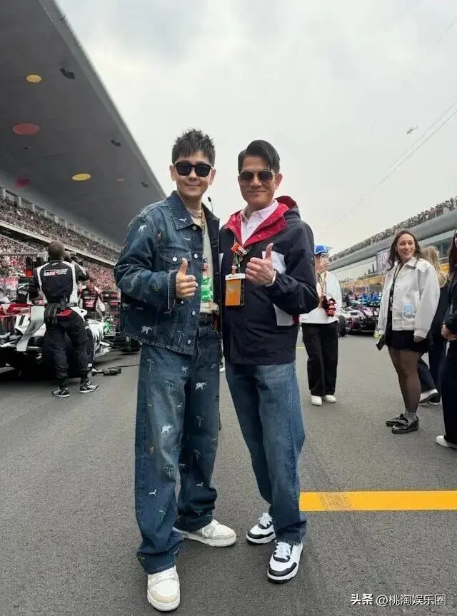 钟丽缇合体林志颖重现16年前旧照，网友吐槽