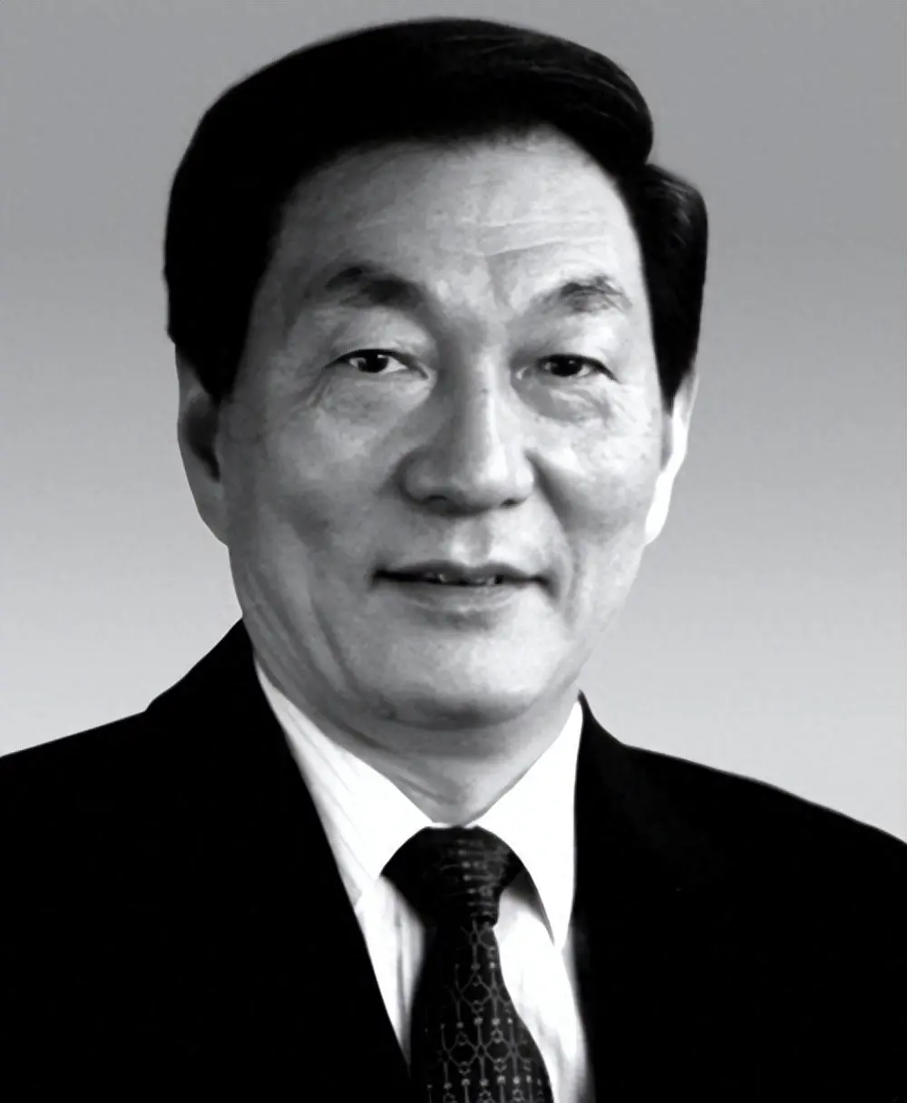 朱镕基的一生：幼年失亲，少年失学，中年失业，晚年得志