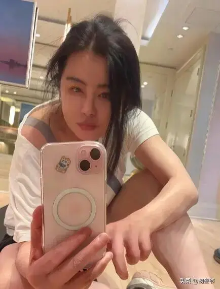 王祖贤7年铁粉宣布脱粉！对女神心寒原因曝光，艾灸店也差评不断