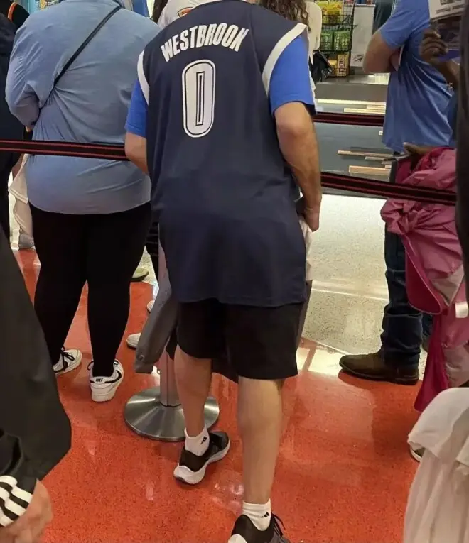 NBA威少退役：那个永远长不大的少年热血