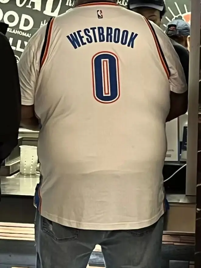 NBA威少退役：那个永远长不大的少年热血