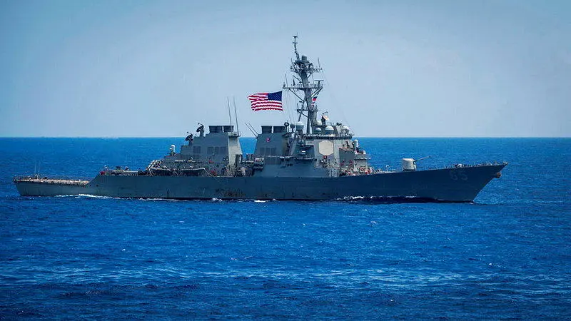 美驱逐舰南海失去电力4天 厕所空调全停 连供餐都成问题