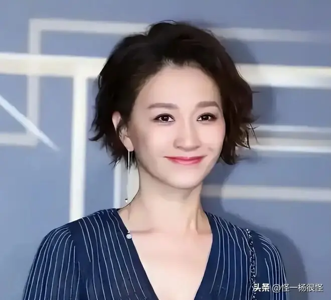 李小冉疑承认离婚，离婚原因被曝和钱有关