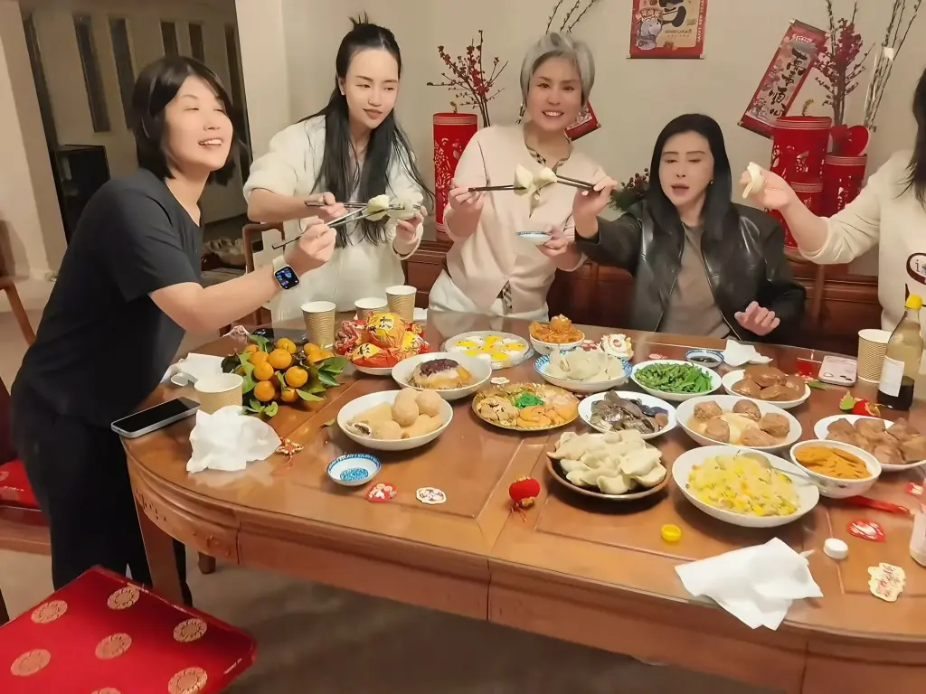 王祖贤要求粉丝专页停更新   外貌常被讨论认难接受负评   传将复出除口罩示人