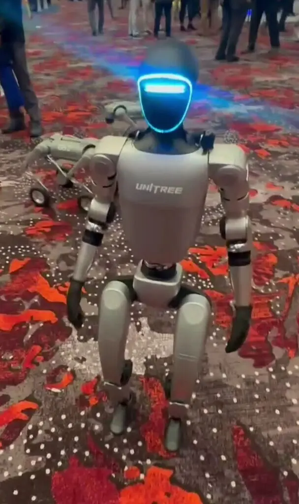 “美国留下非常大的空缺，中国根本填不上”