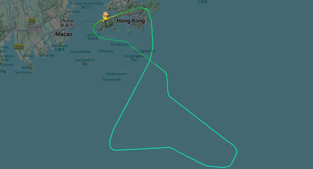 国泰航空飞雅加达航班疑引擎过热 起飞后折返香港安全降落