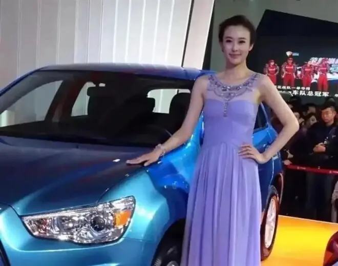 中国第一车模兽兽近照曝光，嫁加拿大富商