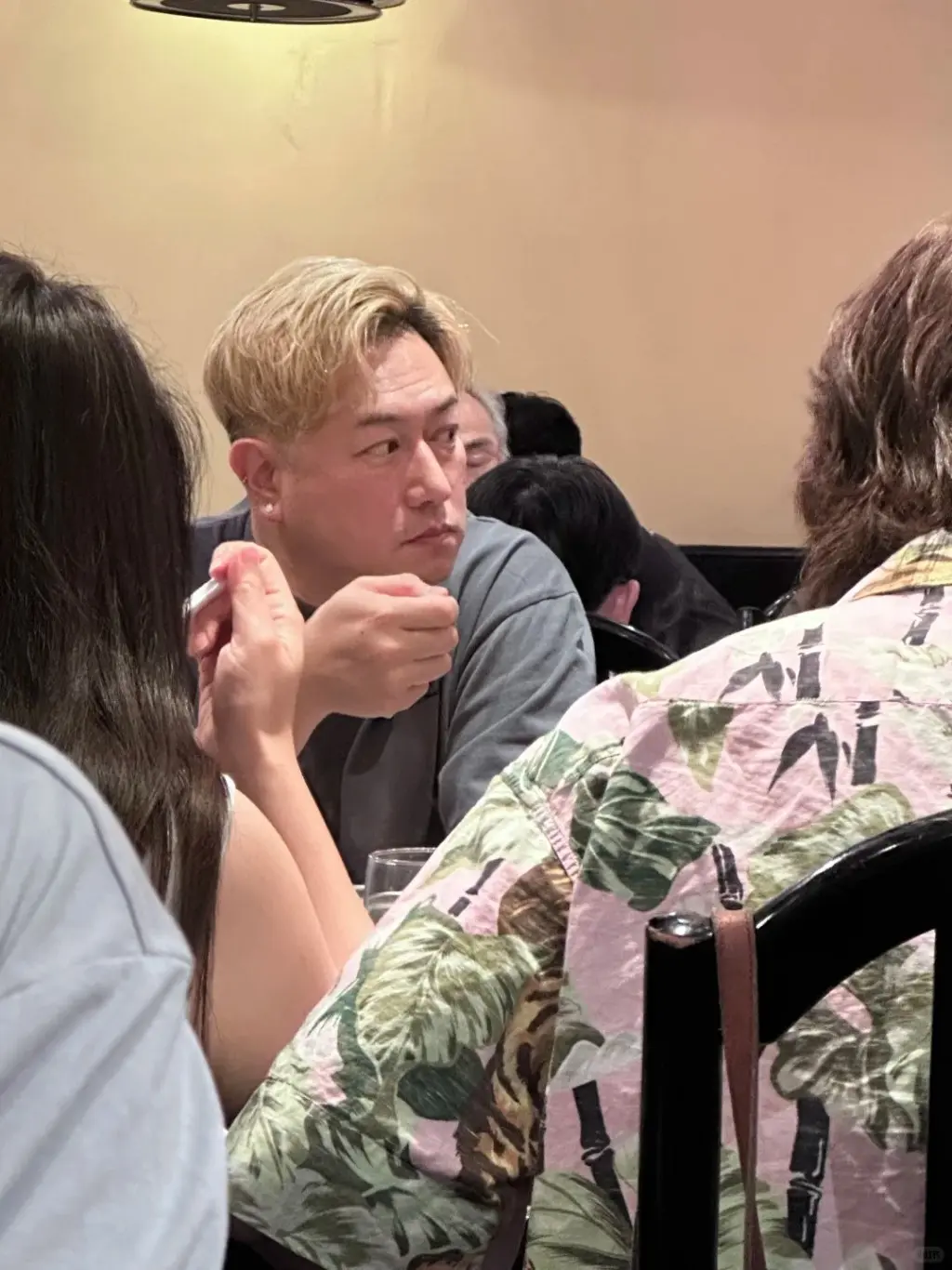 48岁前TVB小生现身加拿大　身形发福转型做厨师