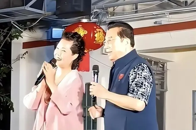 出狱3年仍啃老!李天一被严管,87岁父亲李双江到处商演