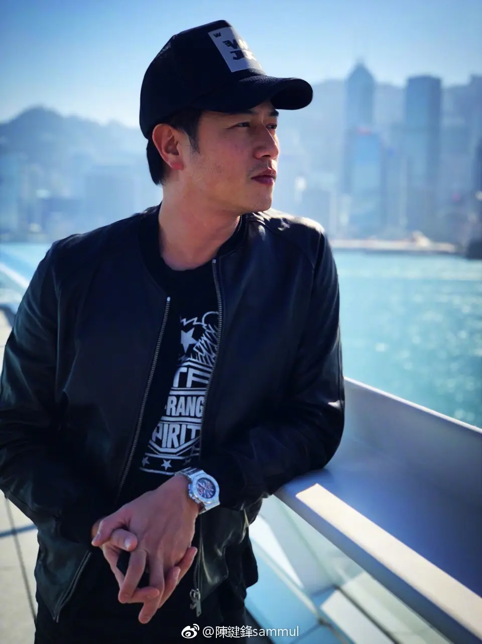 48岁前TVB小生现身加拿大　身形发福转型做厨师