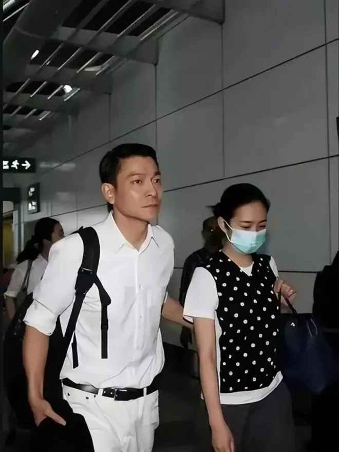 刘德华:以为和朱丽蒨恩爱18年够幸运了,没想到幸福又升级