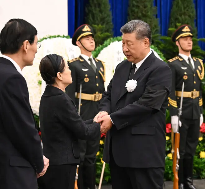 朱镕基同志遗体在京火化 习近平等到八宝山送别
