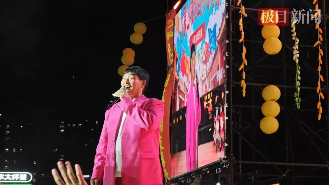 从"农民歌手"到"百变老顽童",58岁朱之文迎来事业第二春