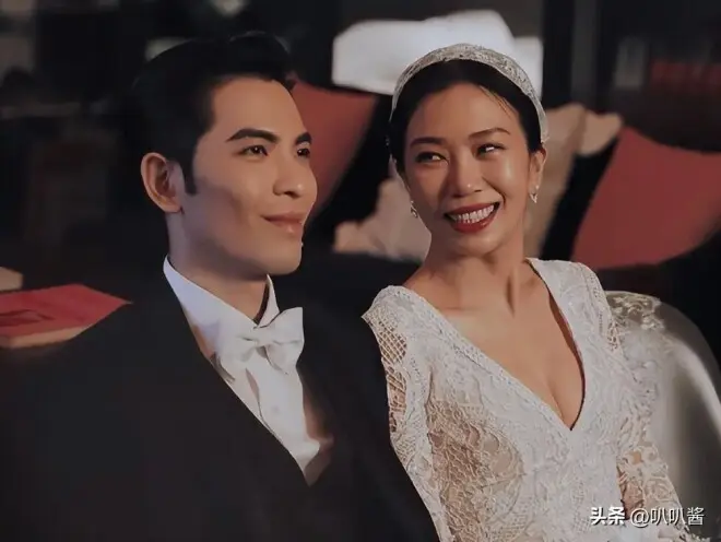 钱多有啥用？萧敬腾自曝与大14岁妻子婚后生活，给少夫老妻提了醒