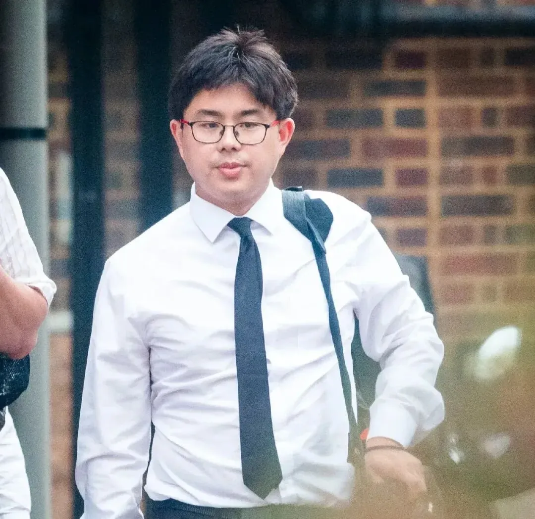 吓死! 空姐半夜醒来, 床上躺两个男同事, 航班直接取消!