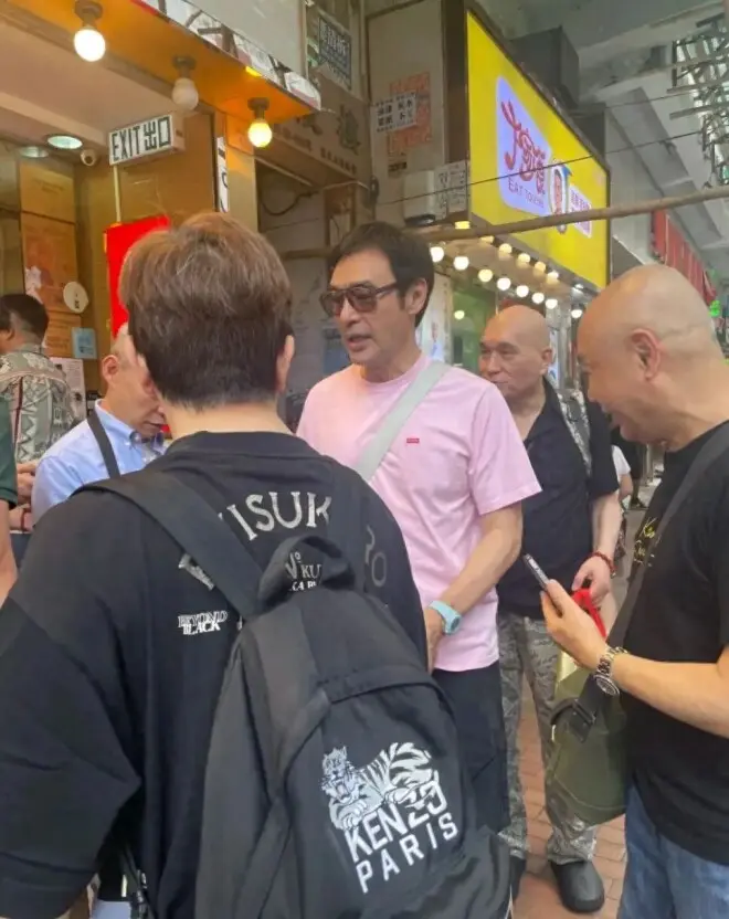 香港73岁巨星被指身家破亿，曾负债超2亿破产