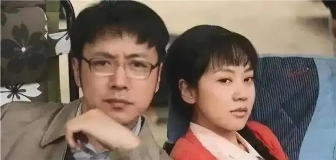 宁愿净身出户,也要与闫妮离婚,邹伟现在怎么样了?