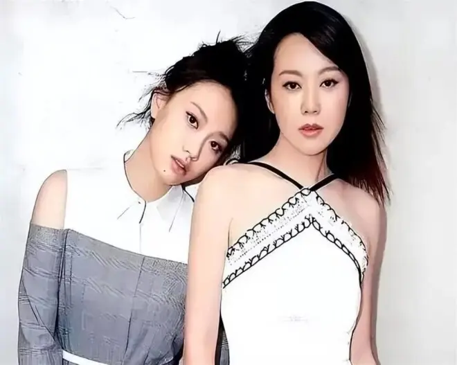 宁愿净身出户,也要与闫妮离婚,邹伟现在怎么样了?