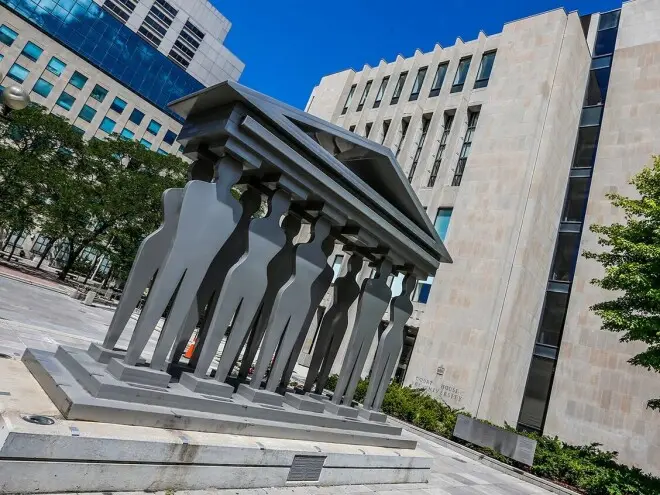安省男子暴力性侵女子, 竟获1年减刑! 法官: 他是个好人!