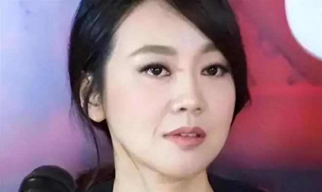 宁愿净身出户,也要与闫妮离婚,邹伟现在怎么样了?