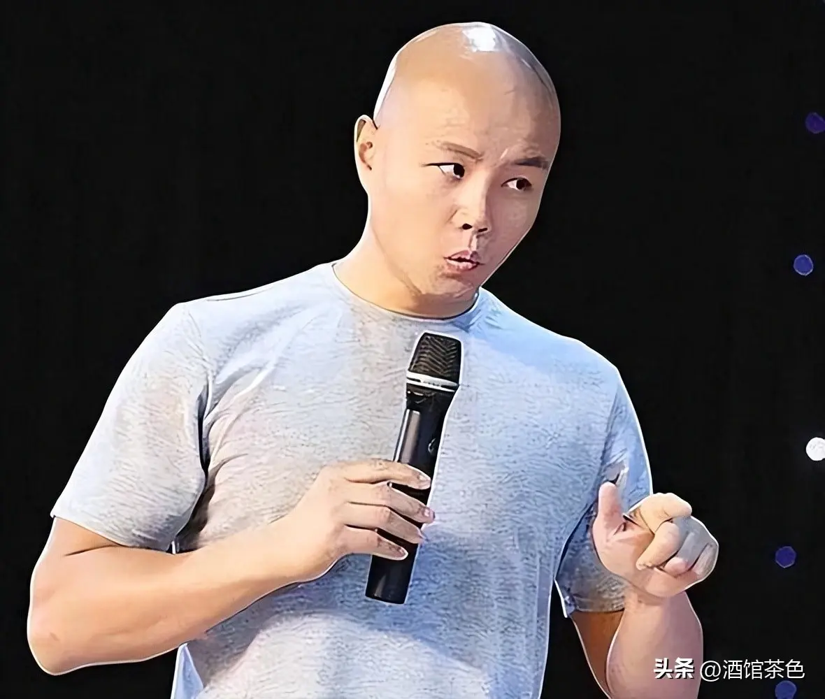 乐嘉近况曝光！51岁身材壮硕，隐居在云南小镇，和女儿相依为命