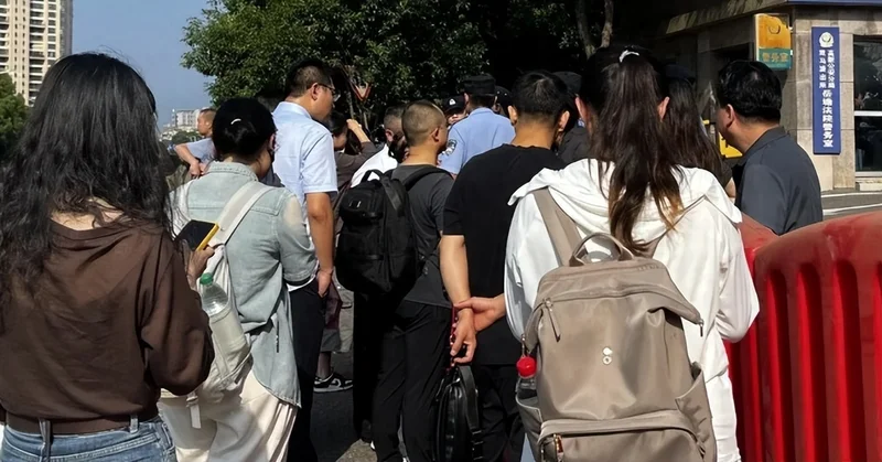本硕博全撤!北京户口注销 国企工作丢了 哥哥:被弟弟毁了一生
