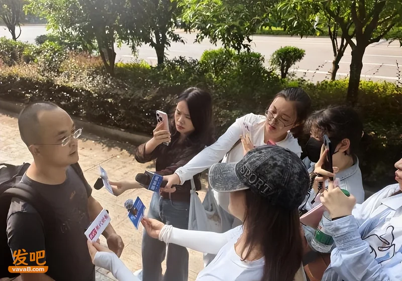 本硕博全撤!北京户口注销 国企工作丢了 哥哥:被弟弟毁了一生