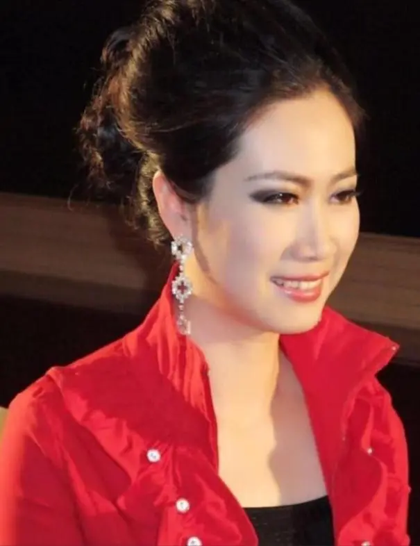 “芙蓉姐姐”近况：成亿万富婆后患重病有后遗症，曾逆袭圆梦北大