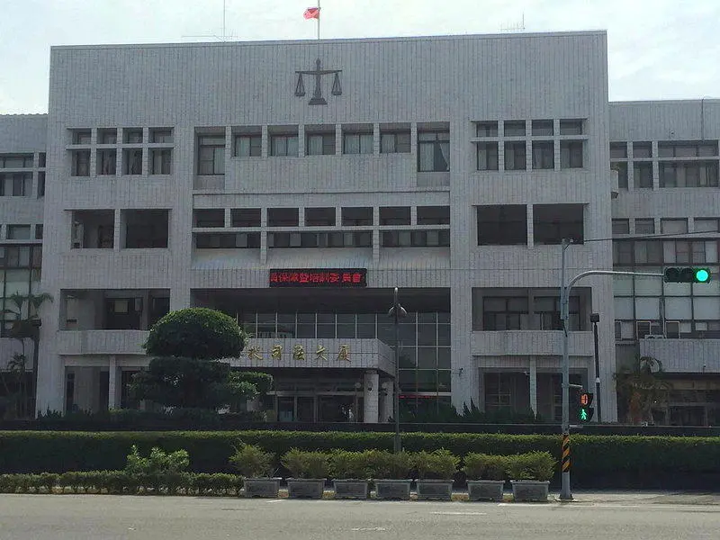 医院、卧室都成偷情地 台兽医与女助理婚外情 判赔出炉