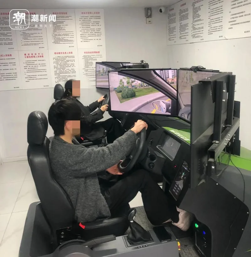 垄断20年的暴利生意 被00后送进ICU