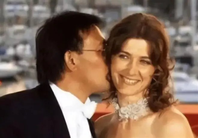 姜文:我的女儿世界第一美,看到照片后,没说谎！