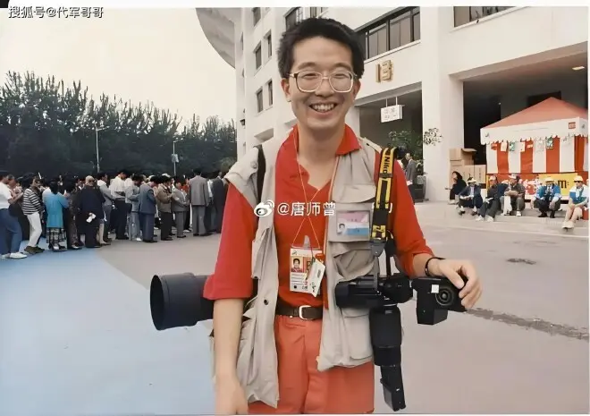 65岁著名战地记者唐师曾病逝！与妻子离婚多年，母亲三月前刚离世