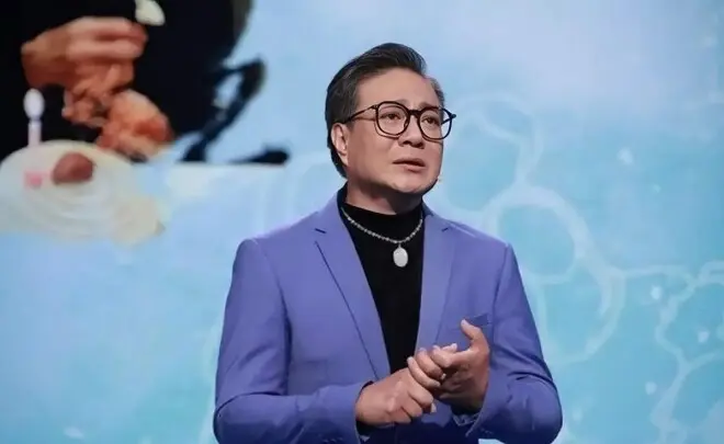 香港知名演员突然悔婚，和女友同居但分房睡，承诺会养对方一辈子