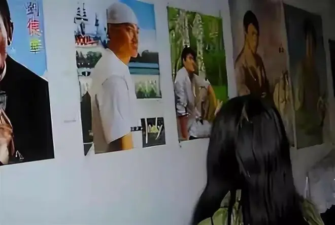 曾为嫁刘德华逼父卖肾、跳海自尽的女人，现在过得如何