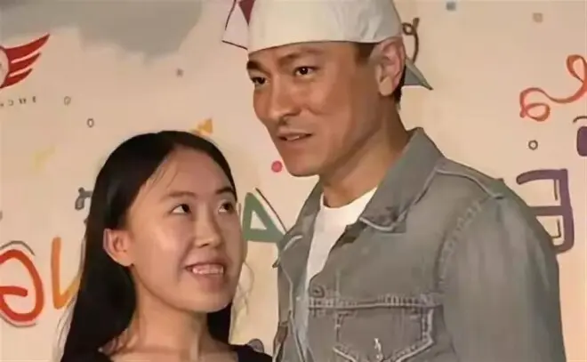曾为嫁刘德华逼父卖肾、跳海自尽的女人，现在过得如何