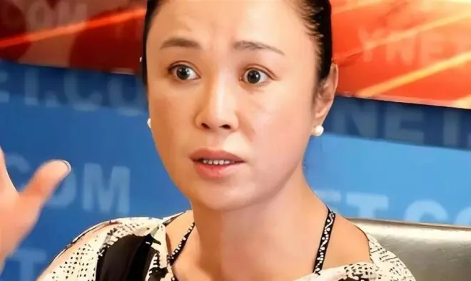 她曾是国民女神,36岁离婚59岁丧子,如今孤独终老