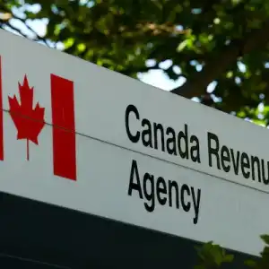 惨了！温哥华地产女经纪故意逃税被判9个月，罚款超10万