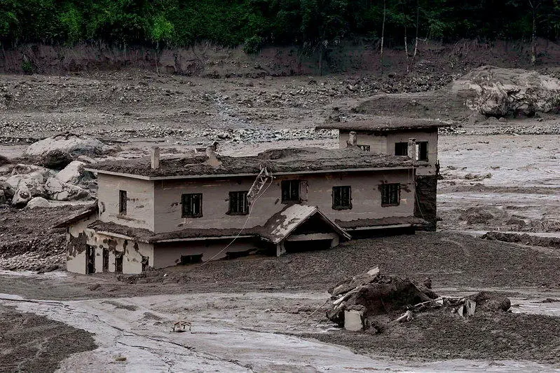 尼泊尔山洪暴发与土石流 至少17人罹难 数百人失踪