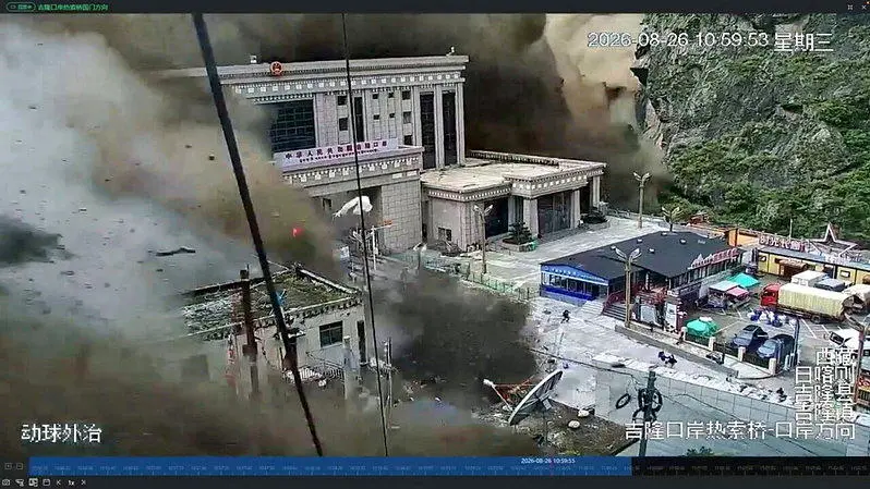 尼泊尔山洪暴发与土石流 至少17人罹难 数百人失踪