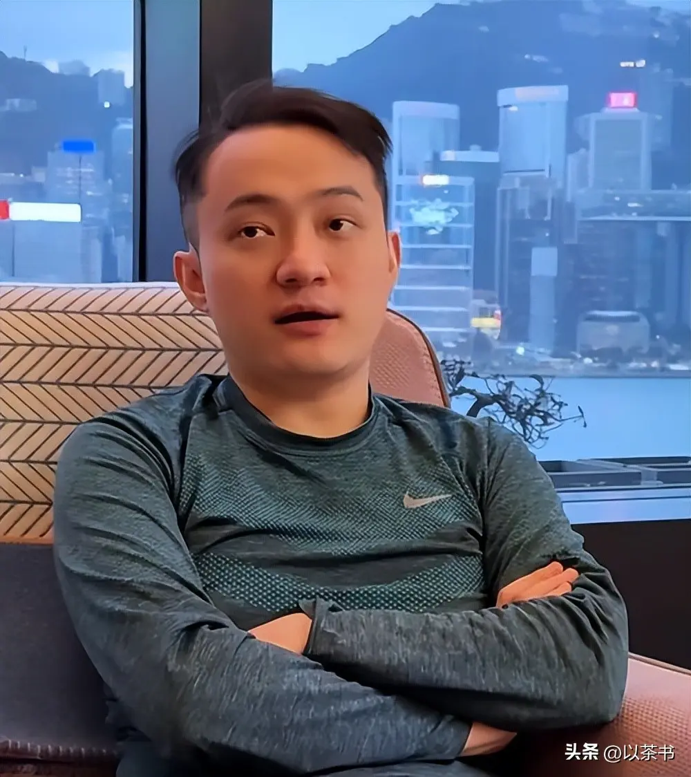 原来他们是孙宇晨父母，背景强大身份不一般，难怪儿子敢曝光景甜